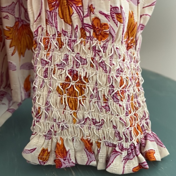 Universal Thread Size Large blouse - Picture 2 of 4